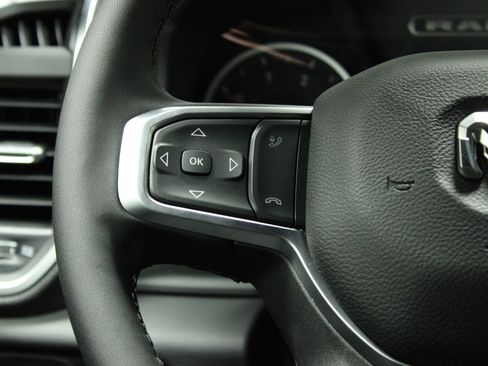 New 2026 RAM 2500 Big Horn AWD/4WD image 25