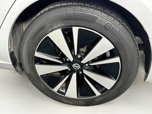 Used 2021 Nissan Altima 2.5 SV FWD image 11