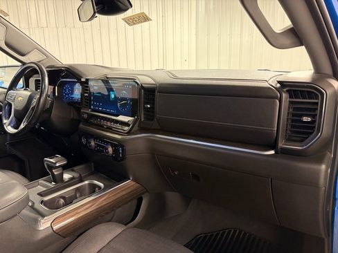 Used 2022 Chevrolet Silverado 1500 LT image 17