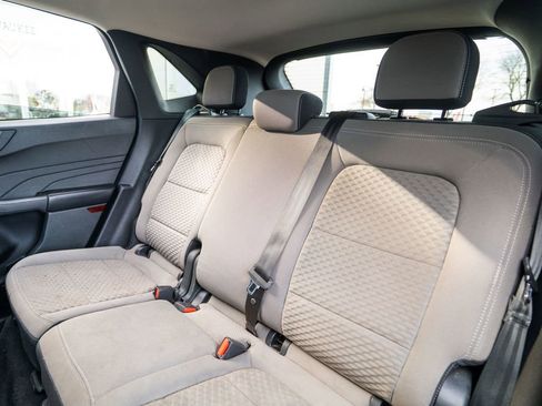 Used 2022 Ford Escape SE AWD/4WD image 29