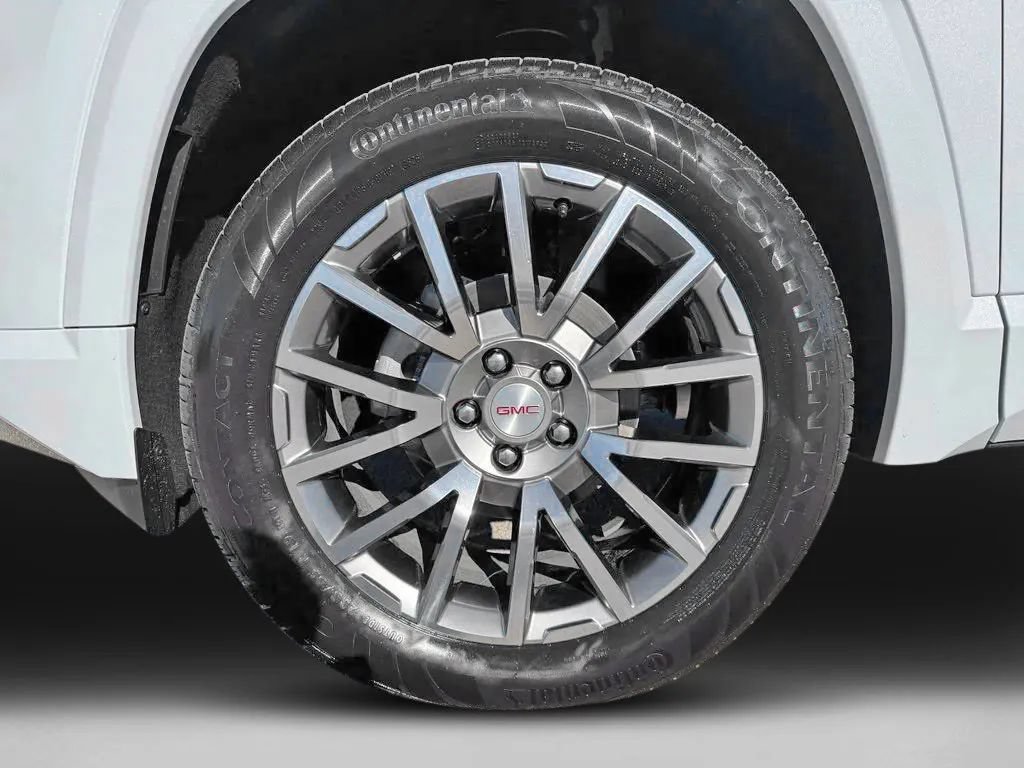 New 2027 GMC Terrain Denali w/ LPO, Floor Liner Package AWD/4WD image 31