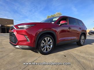 Used 2025 Toyota Grand Highlander FWD video 2