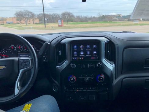 Used 2020 Chevrolet Silverado 1500 LT w/ Texas Edition AWD/4WD image 30