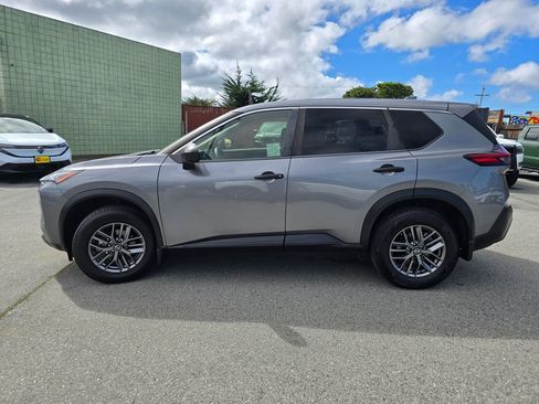 Used 2021 Nissan Rogue S image 25