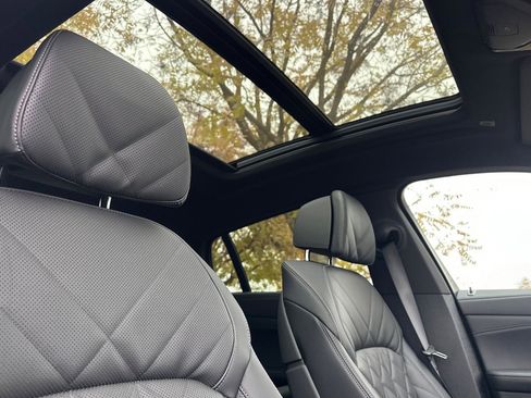 New 2026 BMW X6 xDrive40i w/ Climate Comfort Package image 14