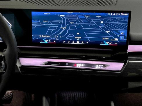 Used 2026 BMW i5 eDrive40 w/ Premium Package image 6