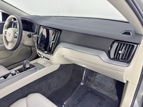 Used 2024 Volvo S60 B5 Plus w/ Protection Package Premier FWD image 15