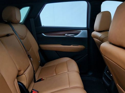 Used 2021 Cadillac XT5 Premium Luxury w/ LPO, Floor Liner Package image 24