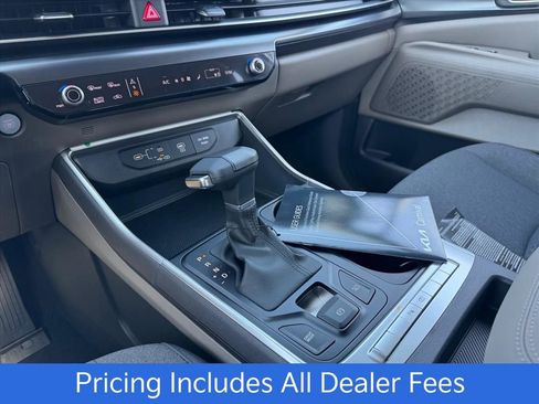 New 2026 Kia Carnival LX FWD image 16
