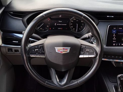 Used 2020 Cadillac XT4 Luxury FWD image 26