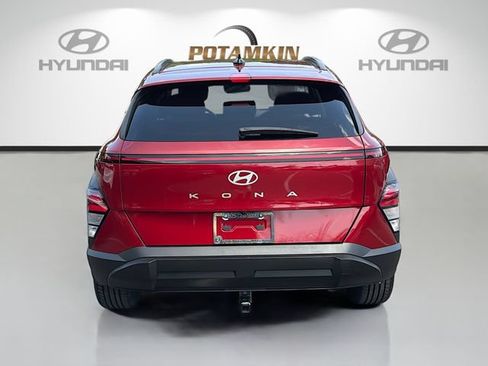 Used 2024 Hyundai Kona SEL FWD image 6