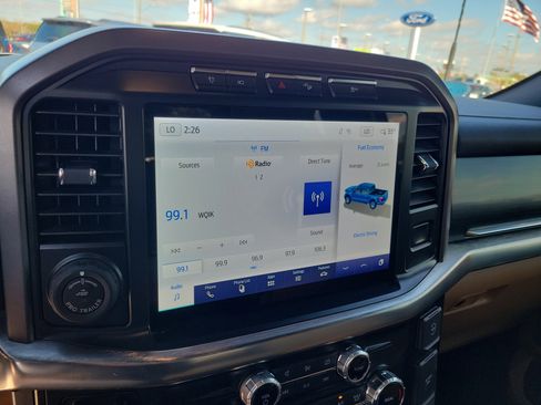 Used 2022 Ford F150 Lariat image 17