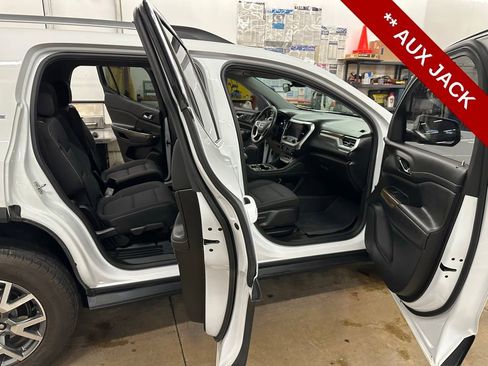 Used 2023 GMC Acadia SLE w/ Driver Convenience Package image 23