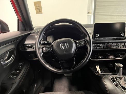 Used 2025 Honda HR-V Sport image 21