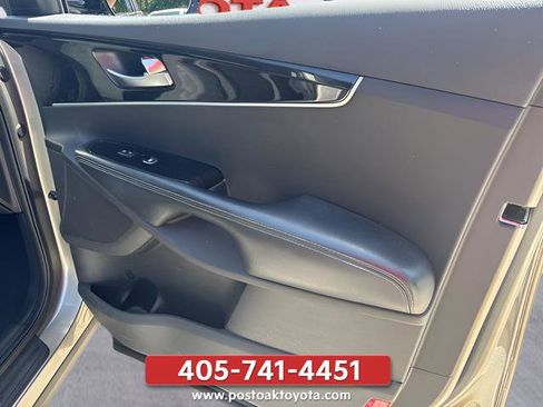Used 2019 Kia Sorento FWD V6 image 18