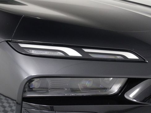 Used 2025 BMW 740i image 26