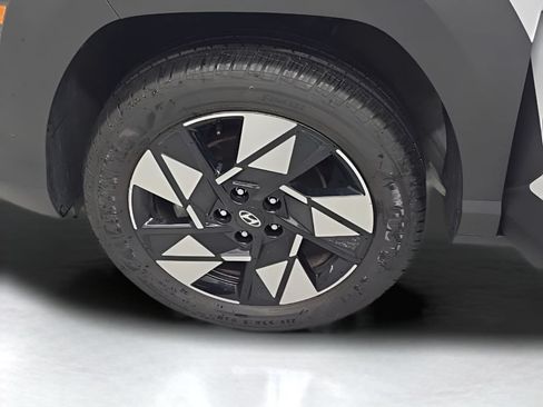 Certified 2024 Hyundai Kona SEL AWD/4WD image 39