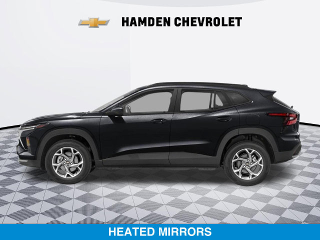 Used 2024 Chevrolet Trax LS w/ LS Convenience Package FWD image 3