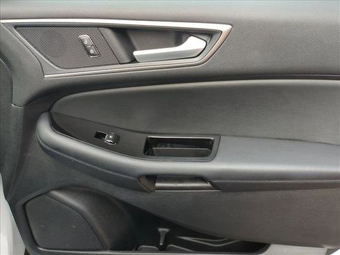 Used 2020 Ford Edge SEL w/ Convenience Package image 25