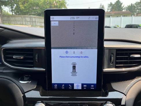 Used 2023 Ford Explorer ST w/ Technology Package image 27