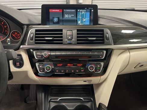 Used 2018 BMW 430i xDrive Convertible image 26