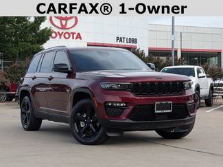 Used 2024 Jeep Grand Cherokee Limited w/ Black Appearance Package AWD/4WD video 2