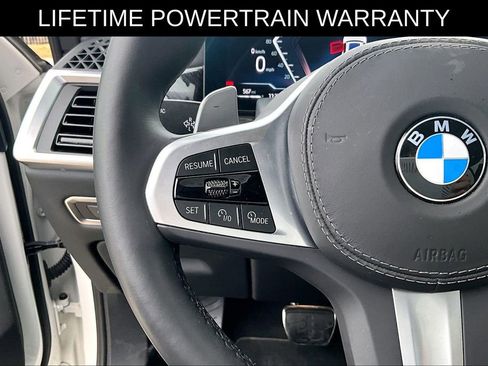 Used 2025 BMW X7 xDrive40i w/ M Sport Package image 20