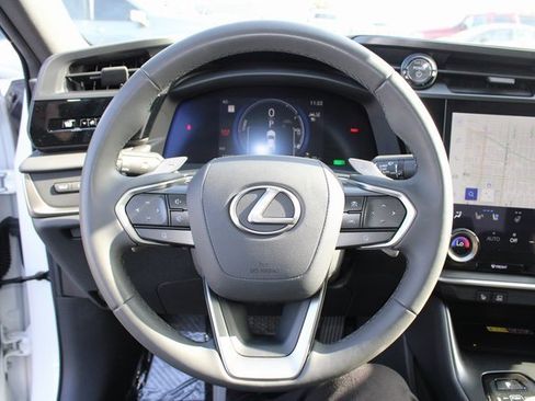 Certified 2023 Lexus RZ 450e Premium image 17