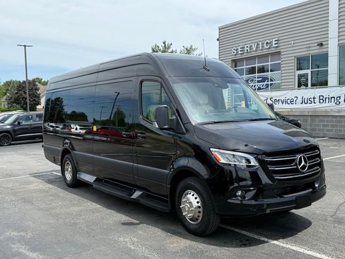 Used 2020 Mercedes-Benz Sprinter 3500 image 19