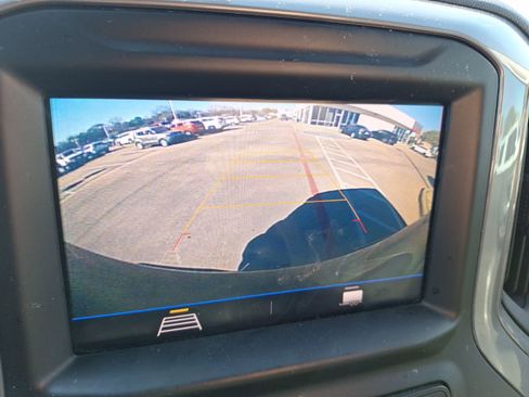 Used 2020 Chevrolet Silverado 1500 Custom w/ Custom Value Package image 25