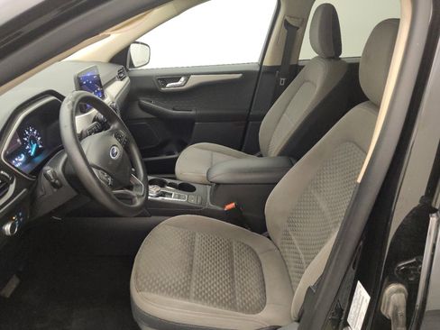 Used 2020 Ford Escape SE FWD image 17