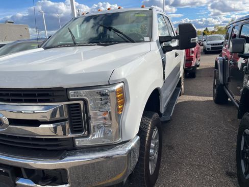 Used 2018 Ford F250 XLT image 5