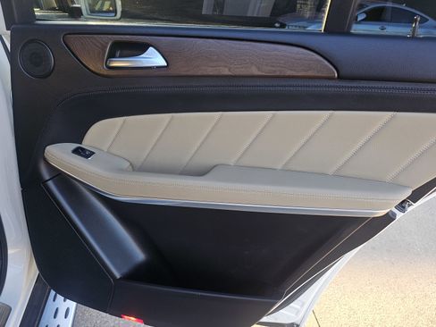 Used 2013 Mercedes-Benz GL 450 4MATIC w/ Premium 2 Pkg image 30