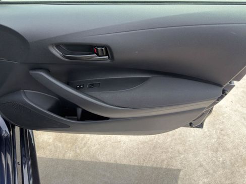 Used 2025 Toyota Corolla LE FWD image 13