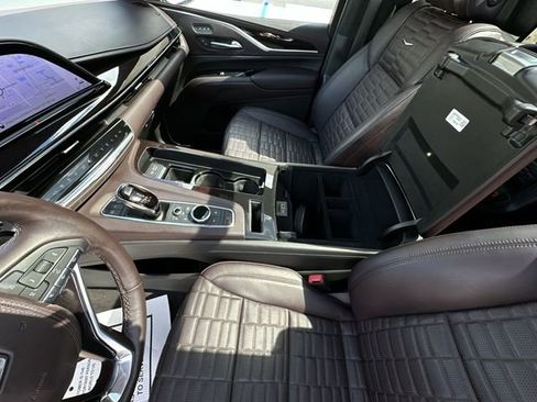 Certified 2023 Cadillac Escalade ESV Sport Platinum AWD/4WD image 29