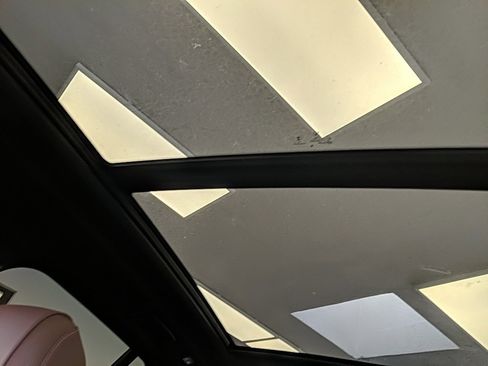 Used 2024 BMW X5 xDrive50e w/ M Sport Package image 25