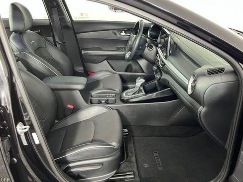 Used 2022 Kia Forte GT-Line w/ GT-Line Premium Package FWD image 30