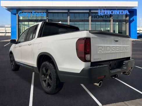 New 2026 Honda Ridgeline Black Edition image 3