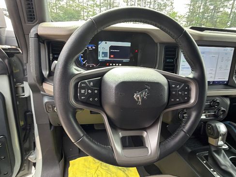 Used 2024 Ford Bronco Wildtrak AWD/4WD image 25