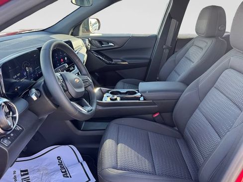 Certified 2026 Chevrolet Equinox LT FWD image 11