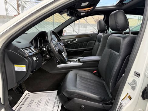 Used 2014 Mercedes-Benz E 350 4MATIC Sedan image 11