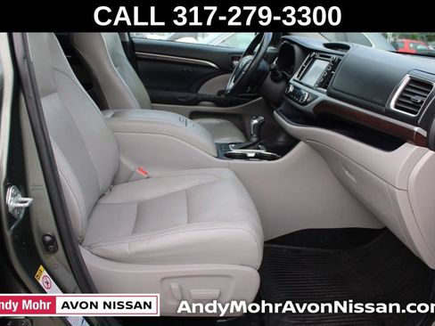 Used 2014 Toyota Highlander Limited AWD/4WD image 21