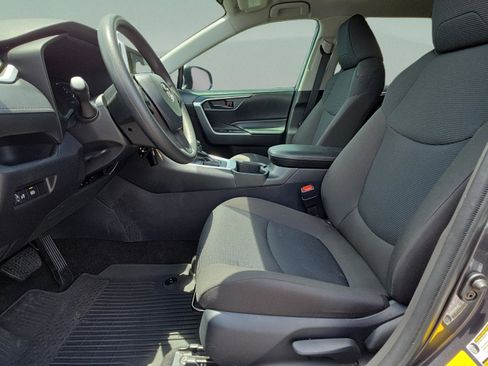 Certified 2025 Toyota RAV4 LE FWD image 10