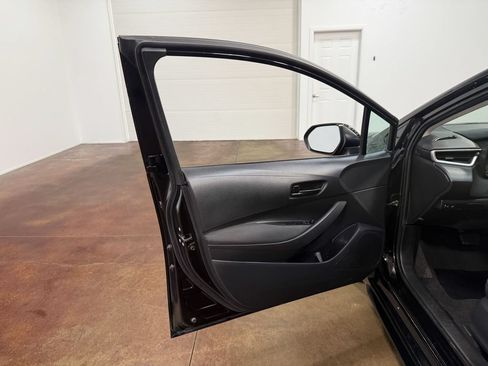 Used 2024 Toyota Corolla LE FWD image 57
