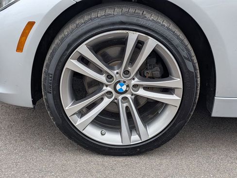 Used 2018 BMW 330i xDrive Sedan w/ Premium Package AWD/4WD image 10