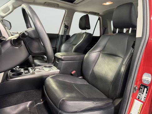 Used 2022 Toyota 4Runner Limited AWD/4WD image 9