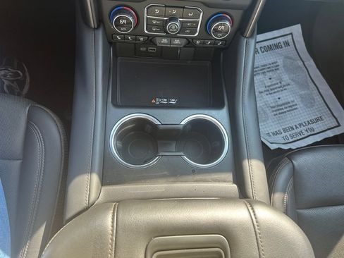 Certified 2024 Chevrolet Suburban High Country AWD/4WD image 25