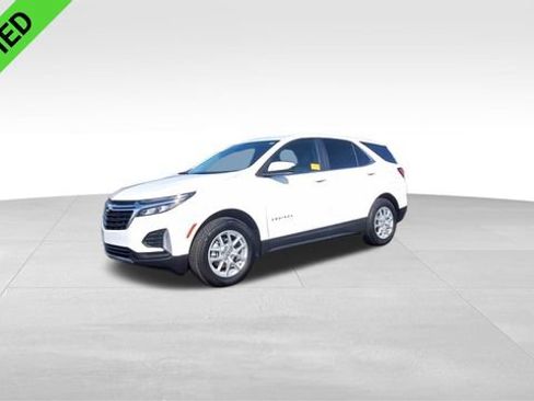 Used 2024 Chevrolet Equinox LT w/ LPO, Floor Liner Package image 5