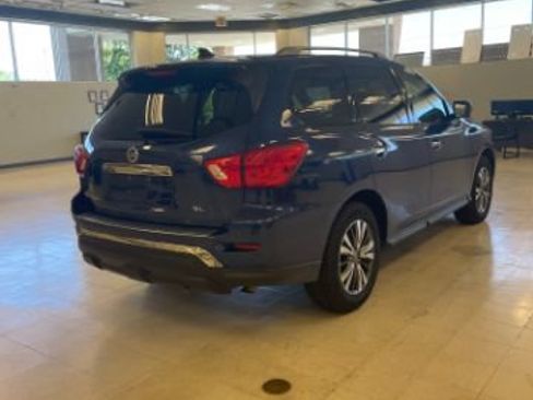 Used 2020 Nissan Pathfinder SL FWD image 4