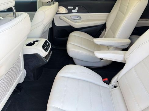 Used 2024 Mercedes-Benz GLS 450 4MATIC image 27